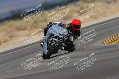 media/Sep-11-2022-SoCal Trackdays (Sun) [[81b7e951af]]/Turn 16 (945am)/